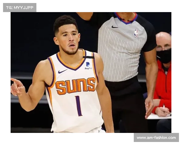 布克在球队中的角色演变与球场领导力的逐步提升分析