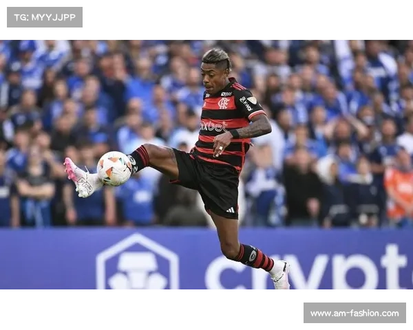 弗拉门戈中场球员在超级杯中的控场能力与战术价值分析